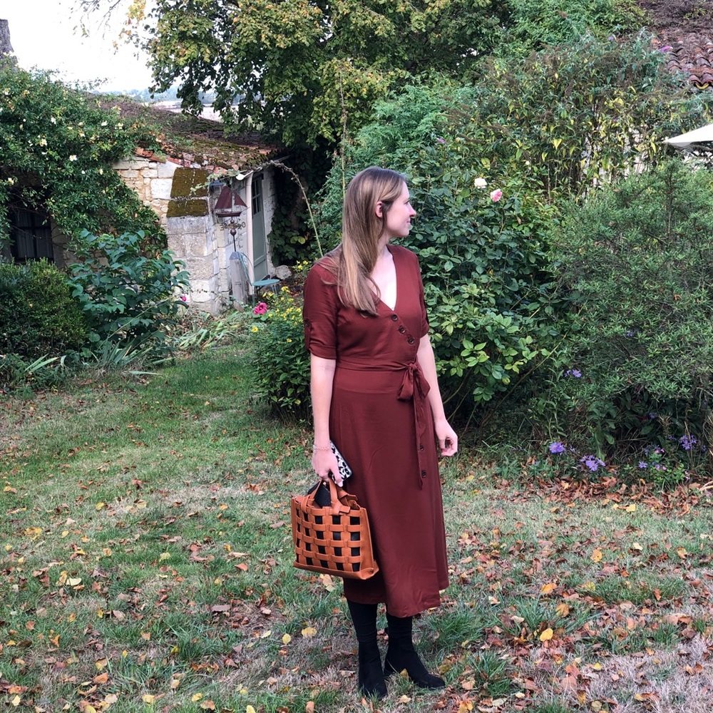 Meet your Posher, Cassandra